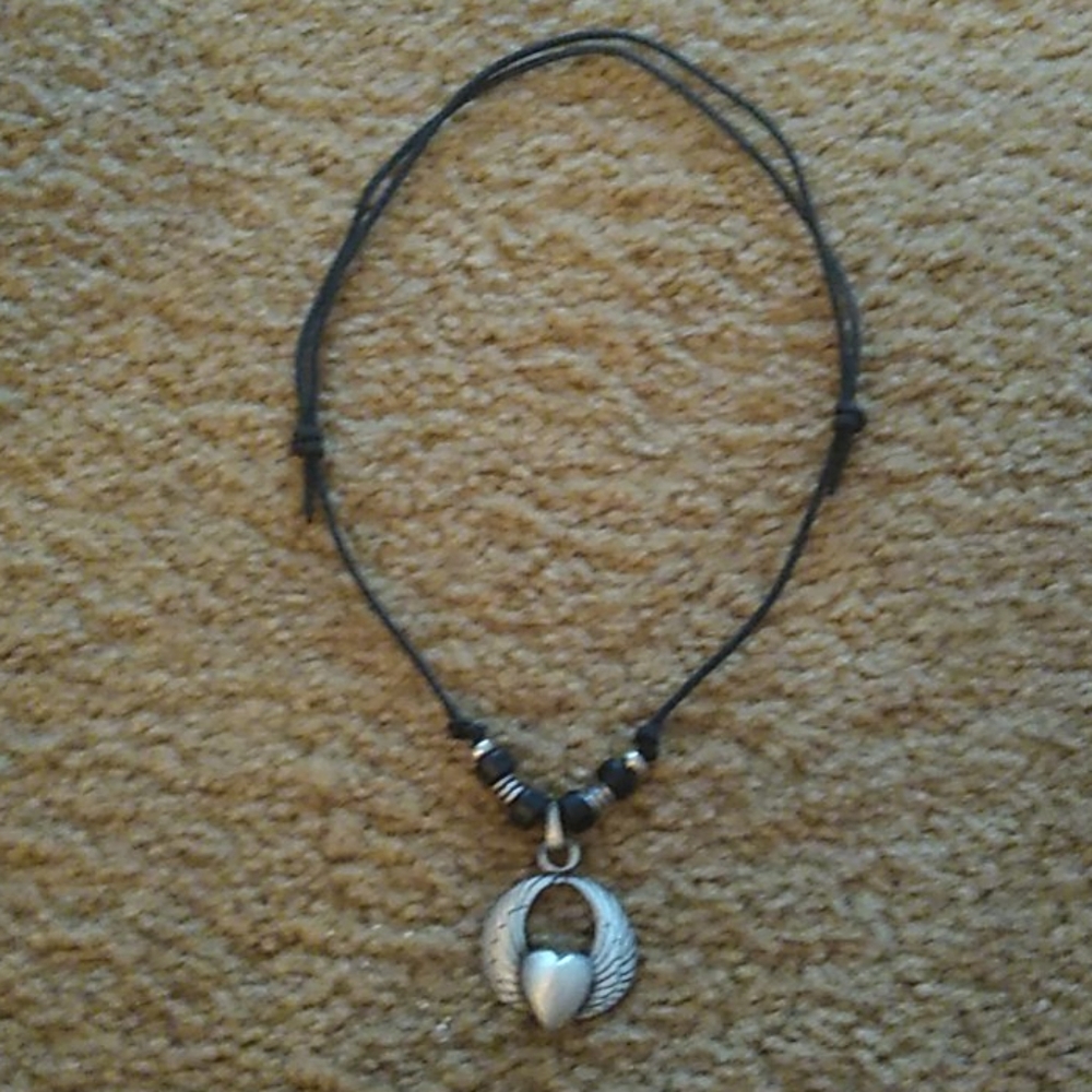 Necklace - Picture 3 of 8